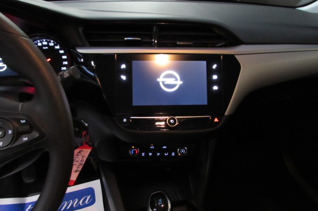 OPEL Corsa 1.2 Edition 75cv - 8