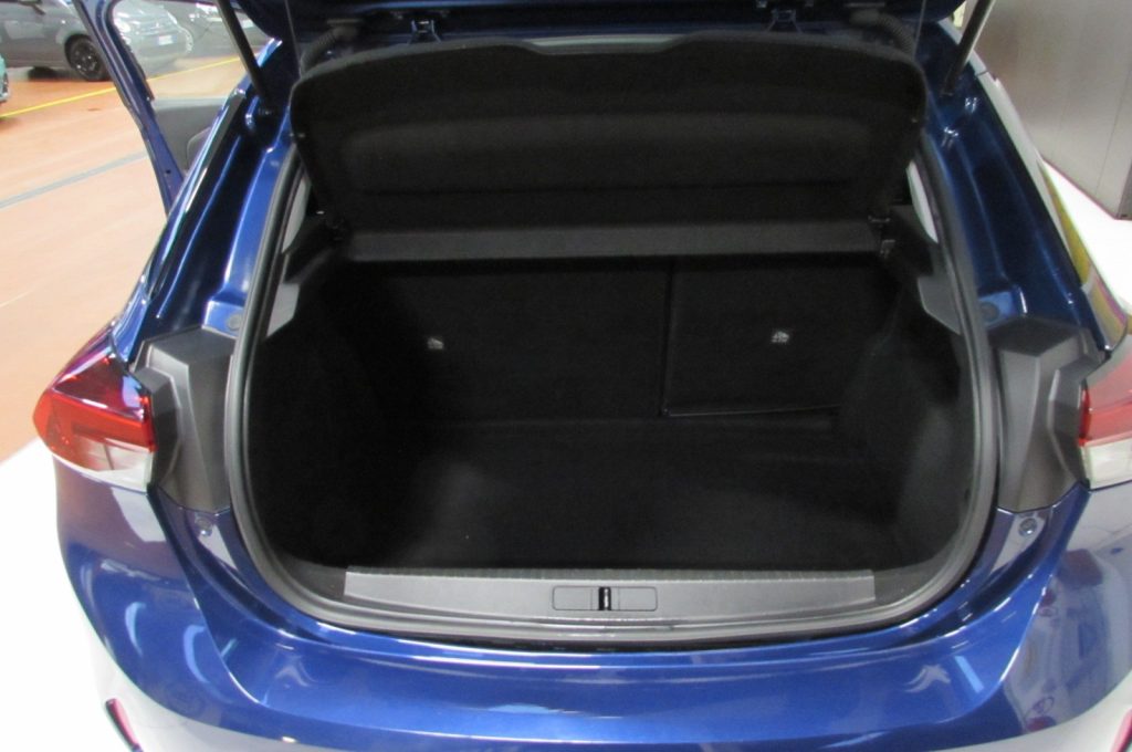 OPEL Corsa 1.2 Edition 75cv - 14