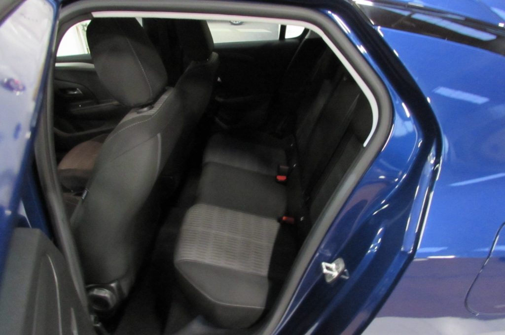 OPEL Corsa 1.2 Edition 75cv - 13