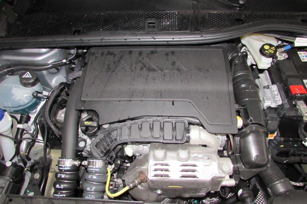 PEUGEOT 208 1.2 PureTech 100 Stop&Start 5 porte Style KM.ZERO - 17