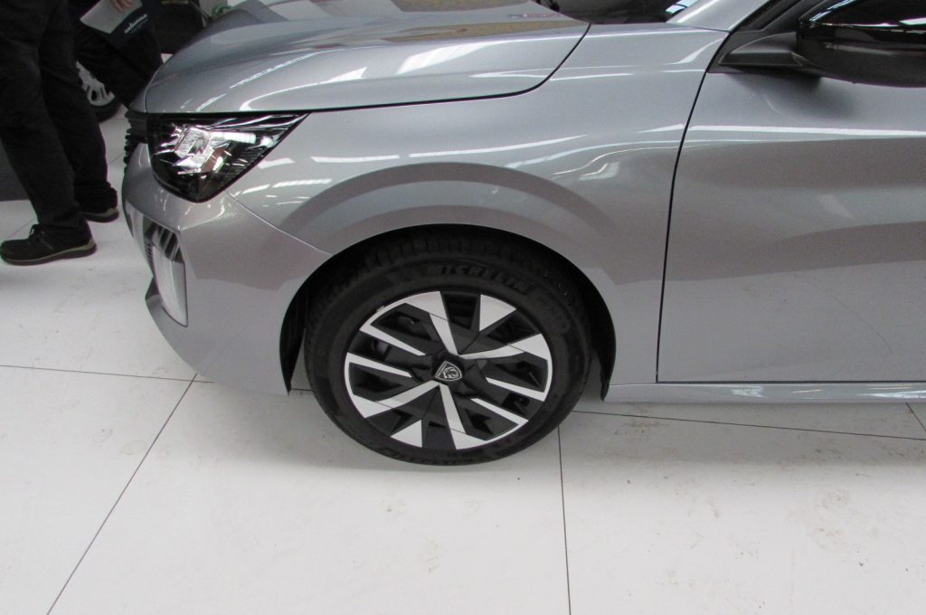 PEUGEOT 208 1.2 PureTech 100 Stop&Start 5 porte Style KM.ZERO - 5