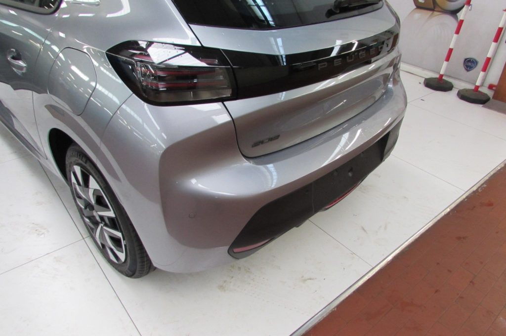 PEUGEOT 208 1.2 PureTech 100 Stop&Start 5 porte Style KM.ZERO - 14