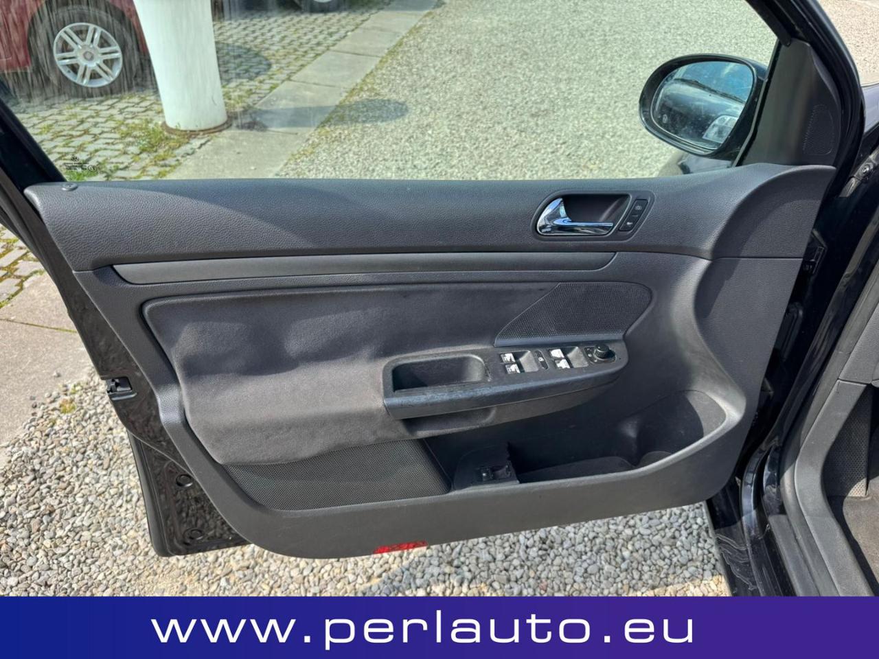 VOLKSWAGEN Golf 1.9 TDI 5p. Comfortline - 8