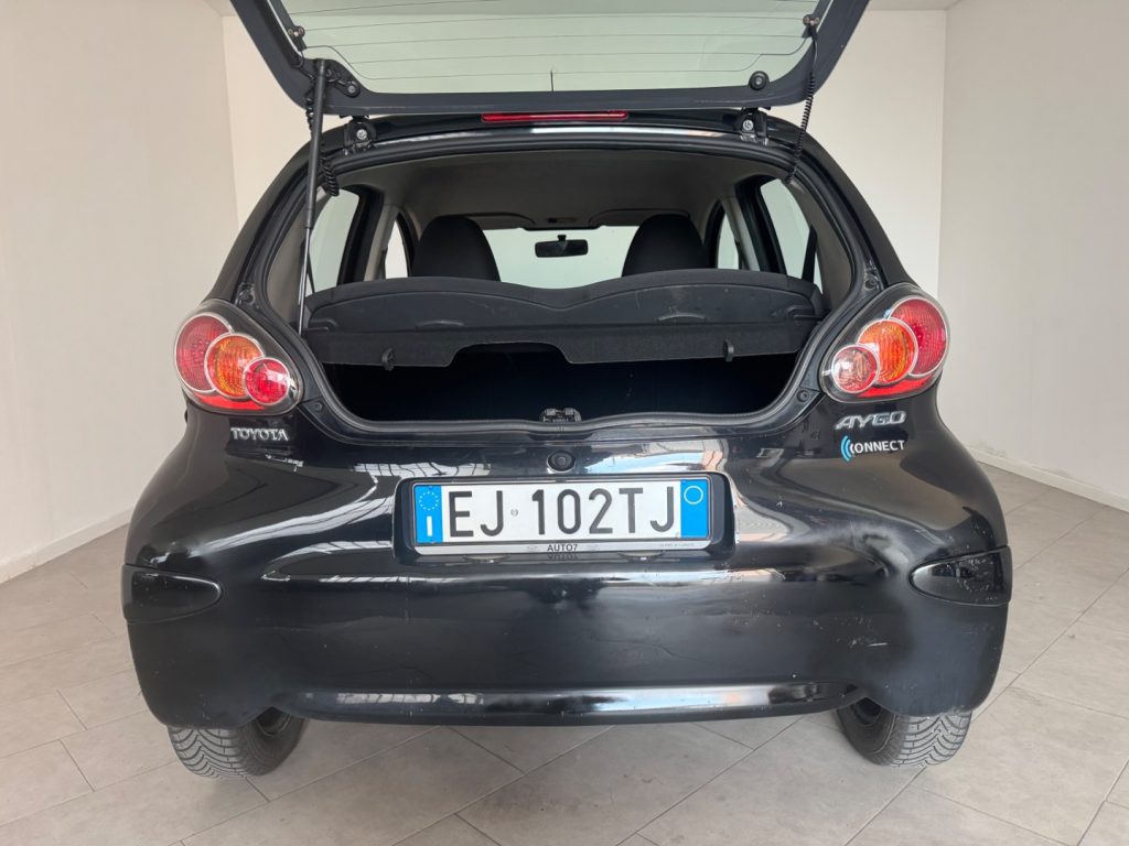 TOYOTA Aygo 1.0 12V. VVT-i 5 porte - 4