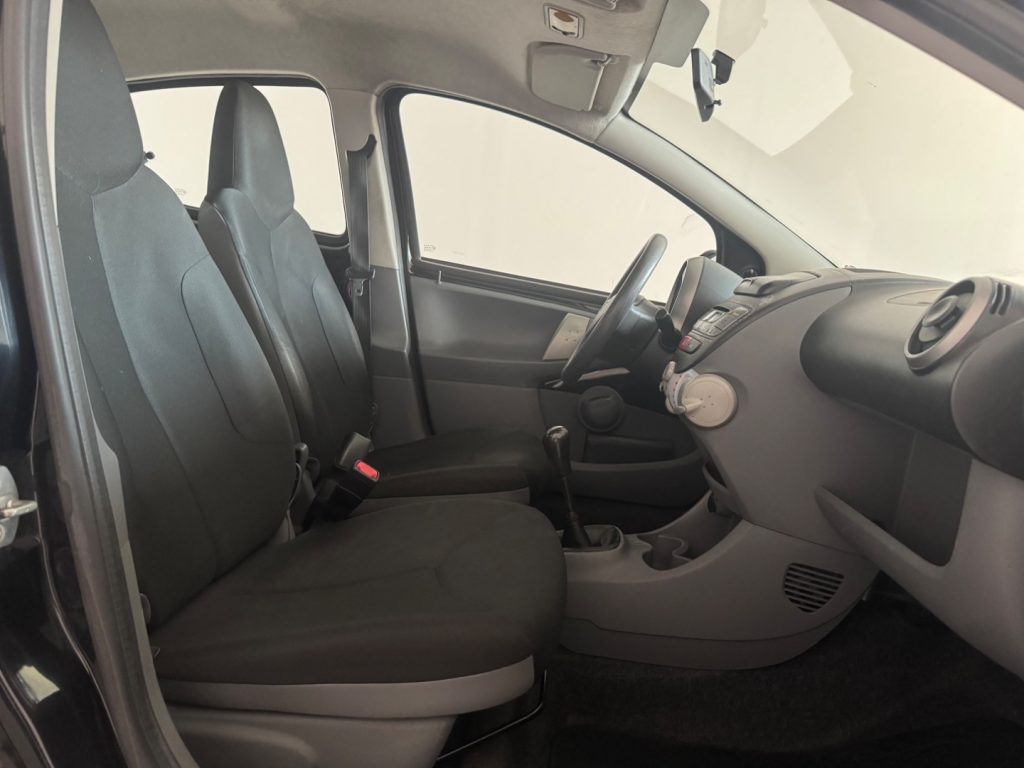 TOYOTA Aygo 1.0 12V. VVT-i 5 porte - 14