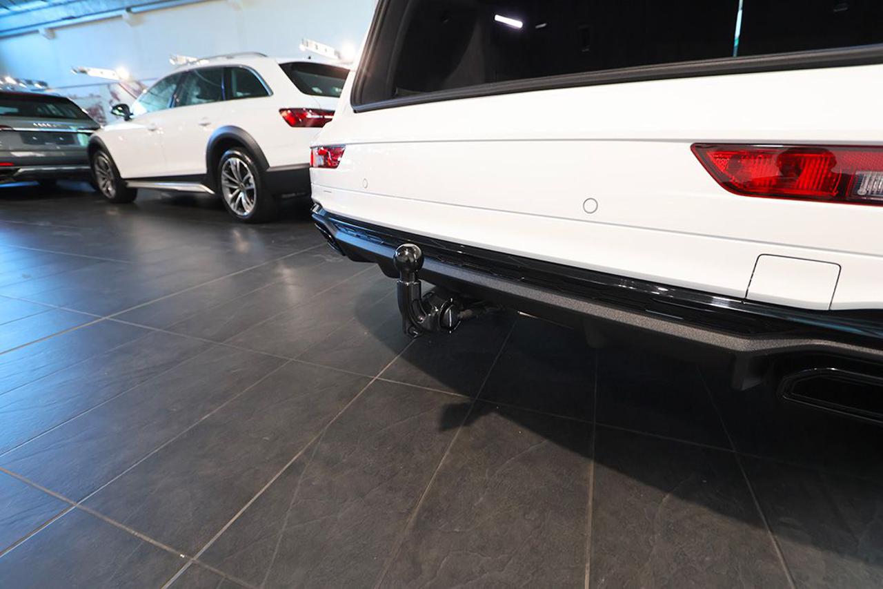 AUDI Q5 40 TDI Quattro S-Tronic Identity Black S-Line - 13