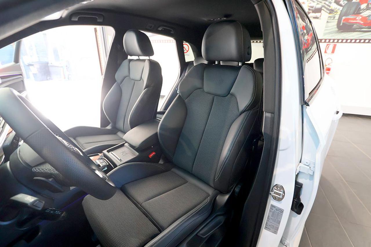 AUDI Q5 40 TDI Quattro S-Tronic Identity Black S-Line - 19