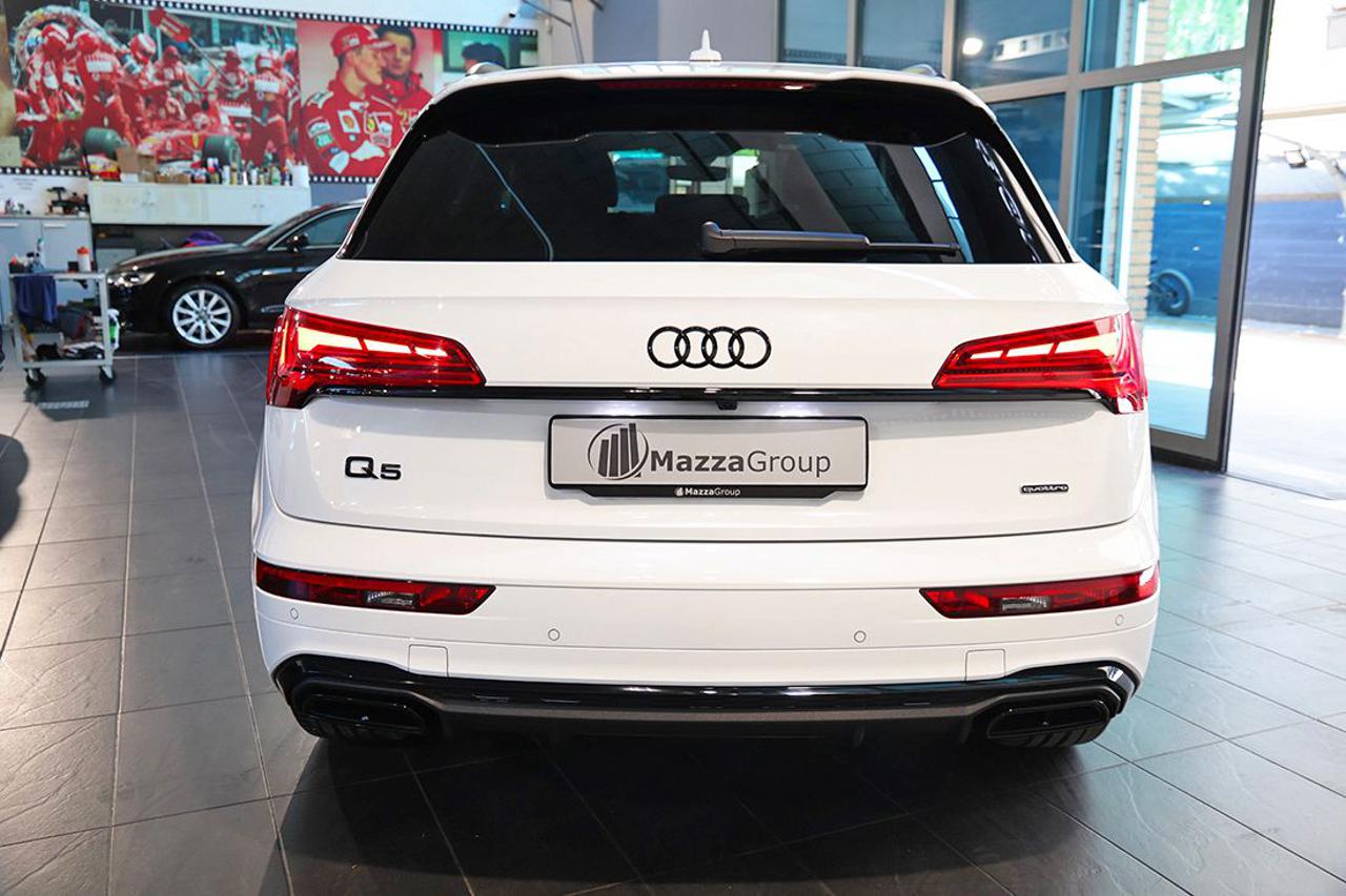 AUDI Q5 40 TDI Quattro S-Tronic Identity Black S-Line - 7