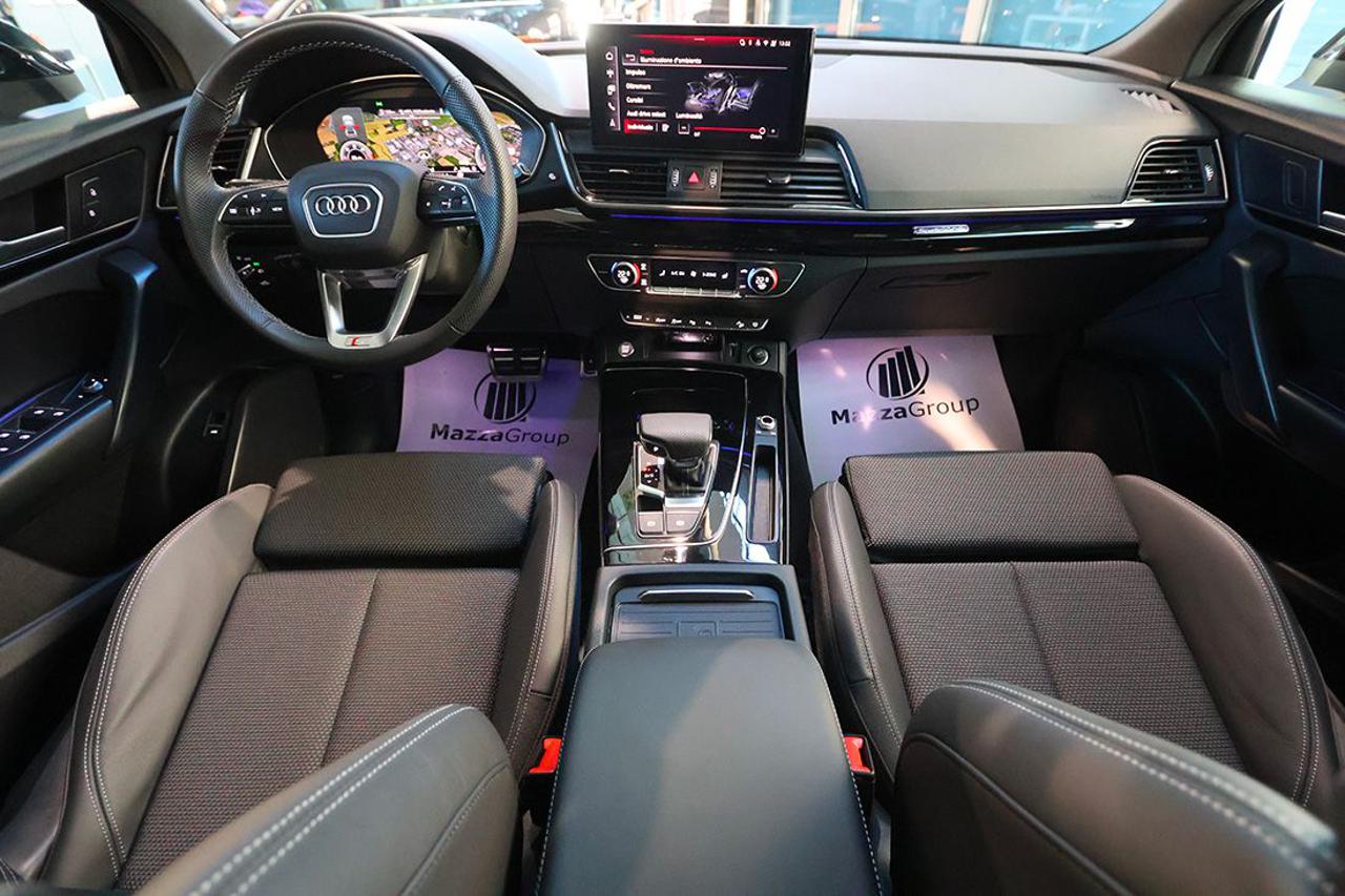 AUDI Q5 40 TDI Quattro S-Tronic Identity Black S-Line - 36