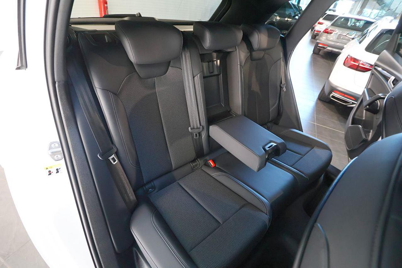 AUDI Q5 40 TDI Quattro S-Tronic Identity Black S-Line - 21