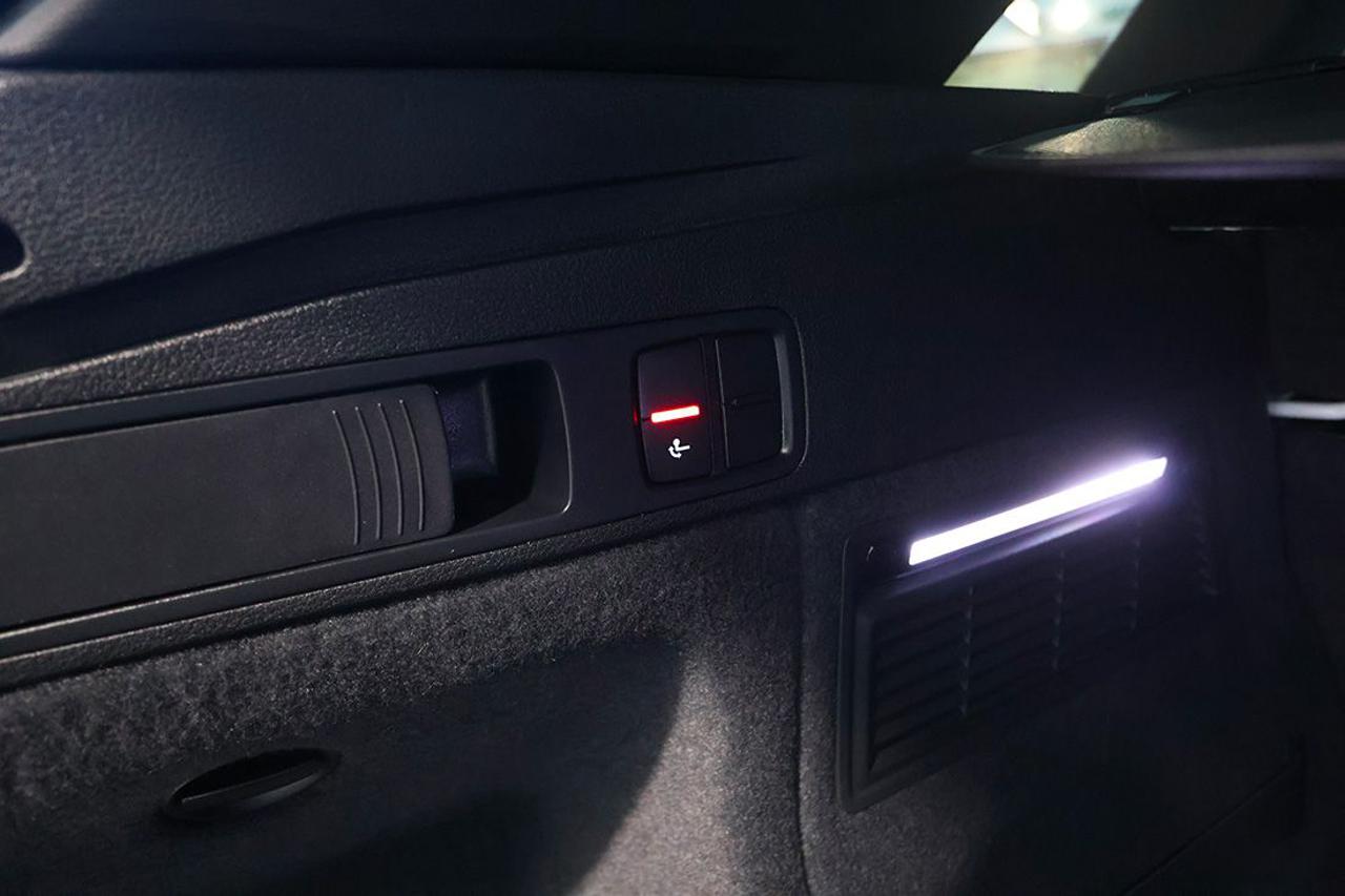 AUDI Q5 40 TDI Quattro S-Tronic Identity Black S-Line - 14