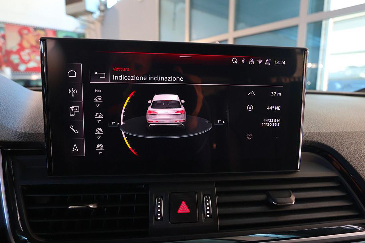 AUDI Q5 40 TDI Quattro S-Tronic Identity Black S-Line - 30