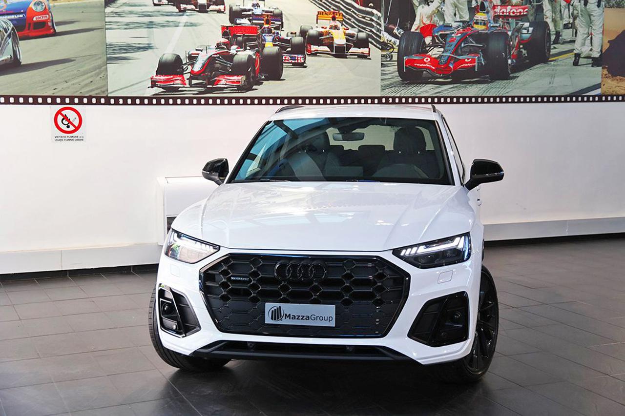 AUDI Q5 40 TDI Quattro S-Tronic Identity Black S-Line - 5