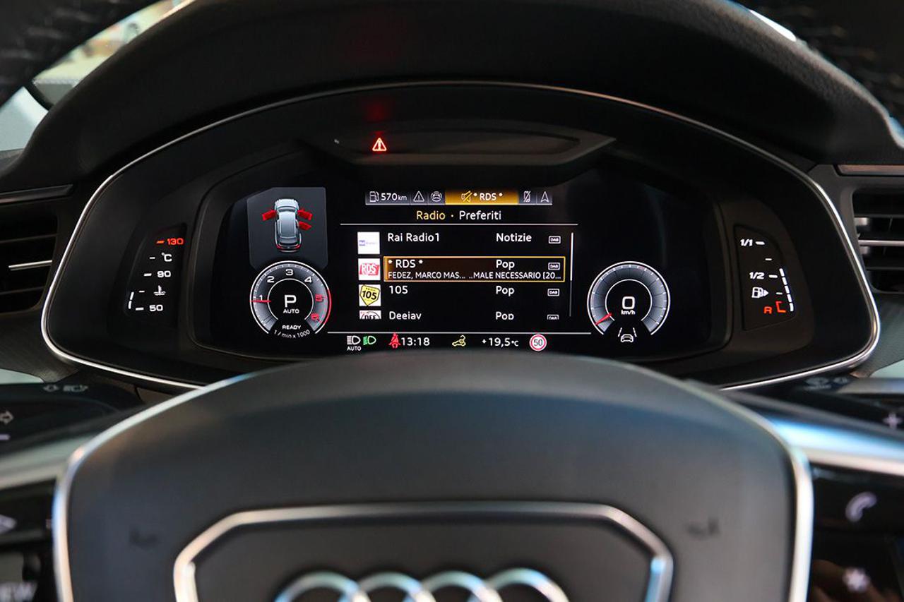 AUDI A6 40 TDI Avant S-Tronic Business Advanced - 32