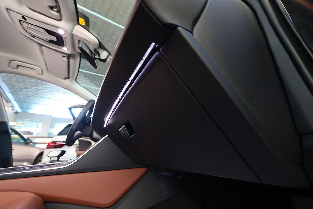 AUDI A6 40 TDI Avant S-Tronic Business Advanced - 38