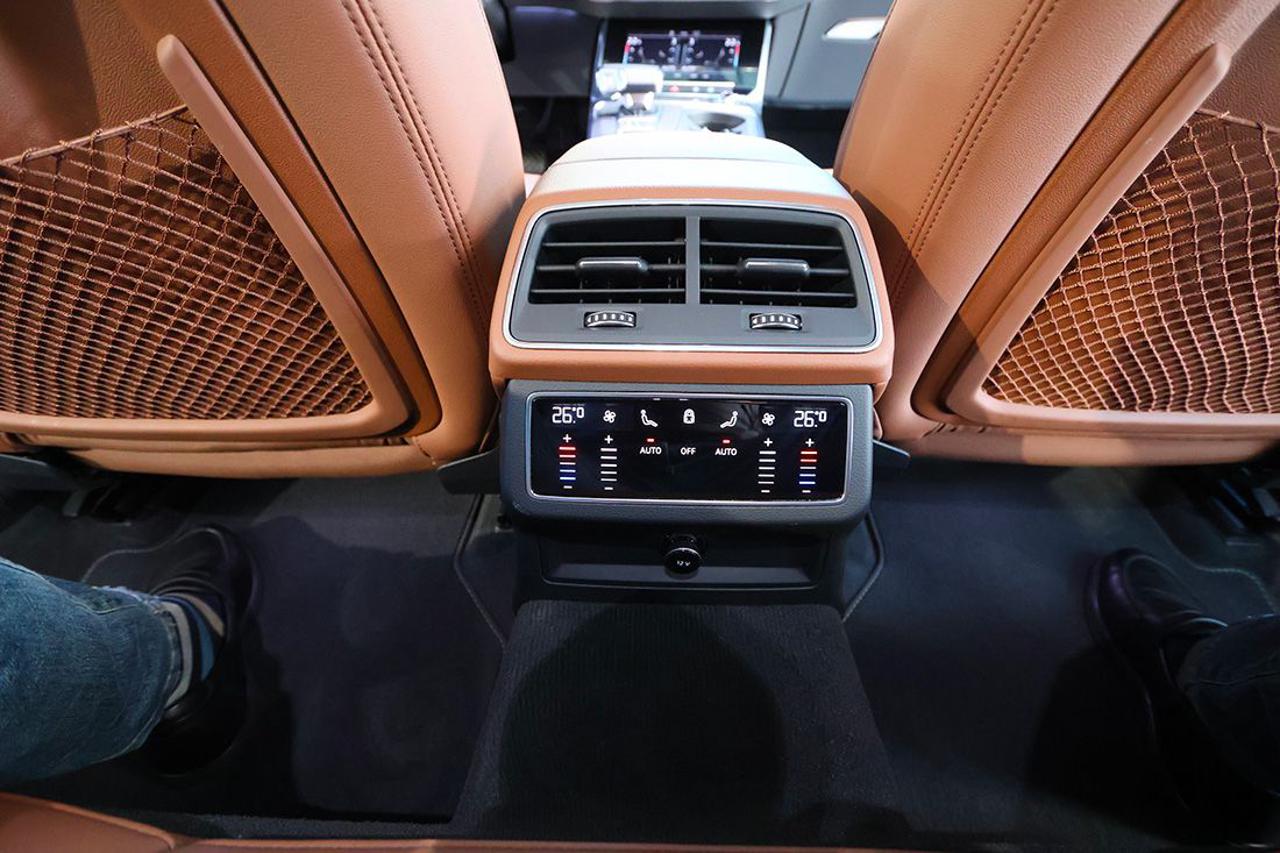 AUDI A6 40 TDI Avant S-Tronic Business Advanced - 43