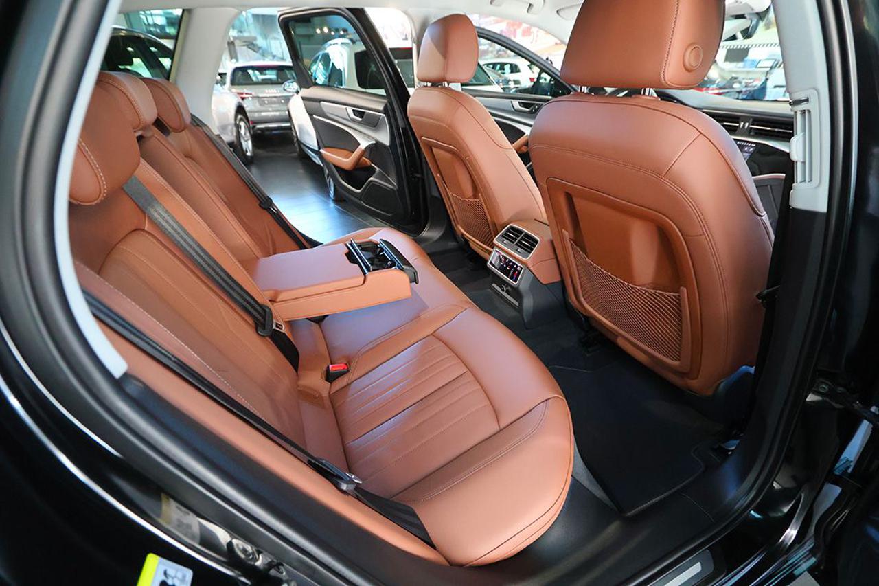 AUDI A6 40 TDI Avant S-Tronic Business Advanced - 19