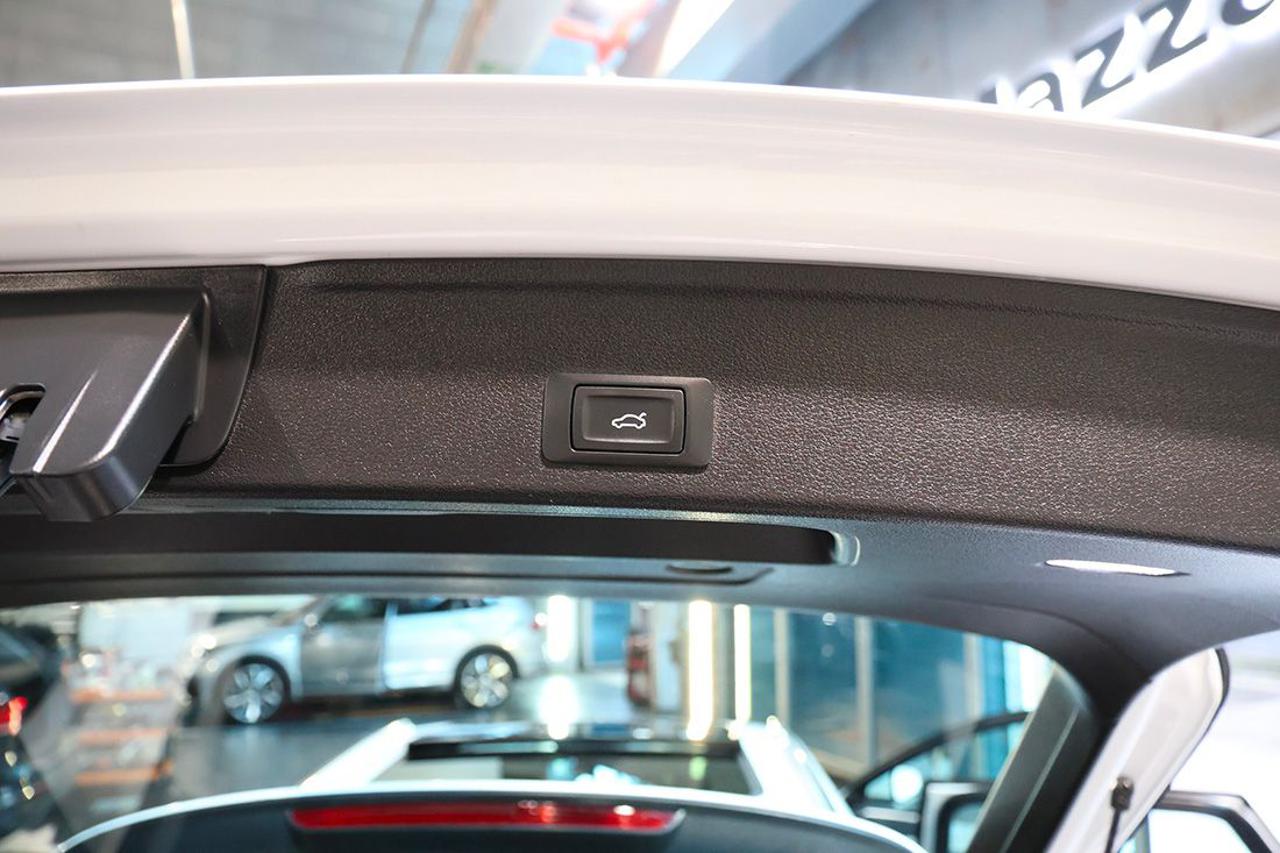 AUDI A4 30 TDI Avant S-Tronic Business Advanced - 14