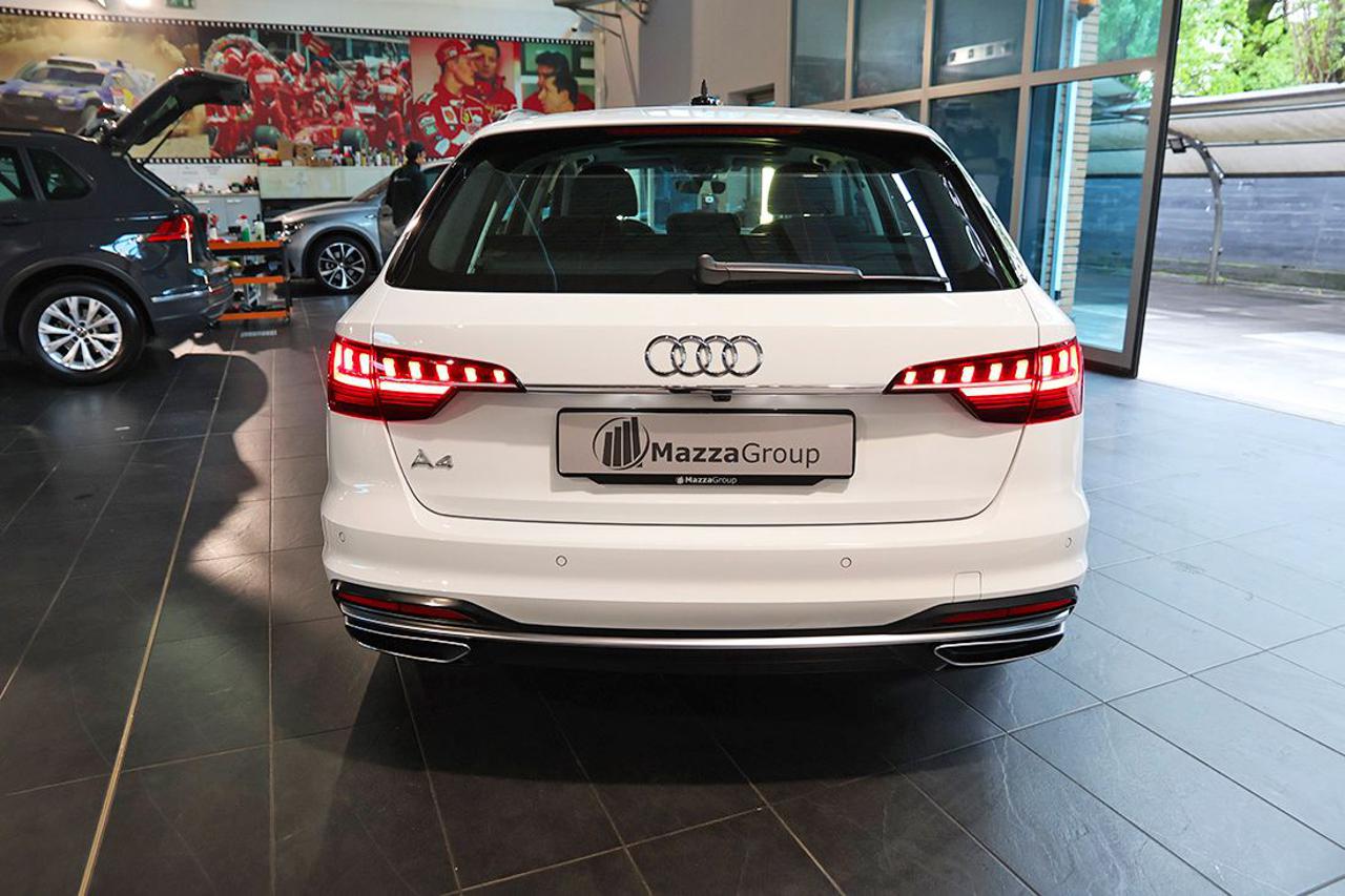 AUDI A4 30 TDI Avant S-Tronic Business Advanced - 9
