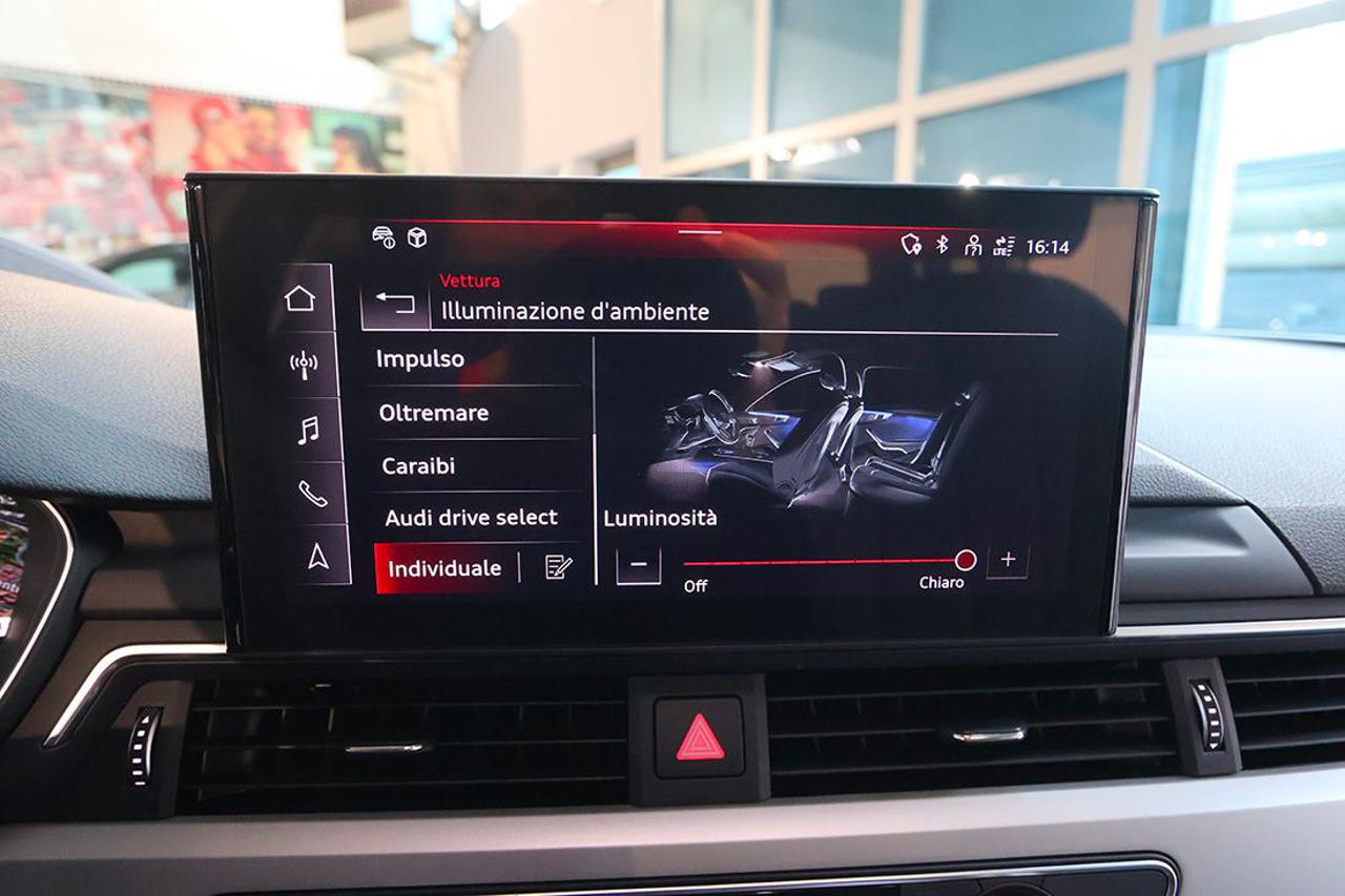 AUDI A4 30 TDI Avant S-Tronic Business Advanced - 33