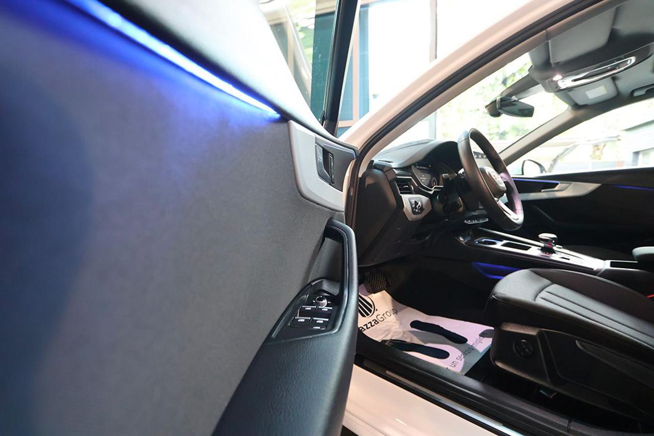 AUDI A4 30 TDI Avant S-Tronic Business Advanced - 46