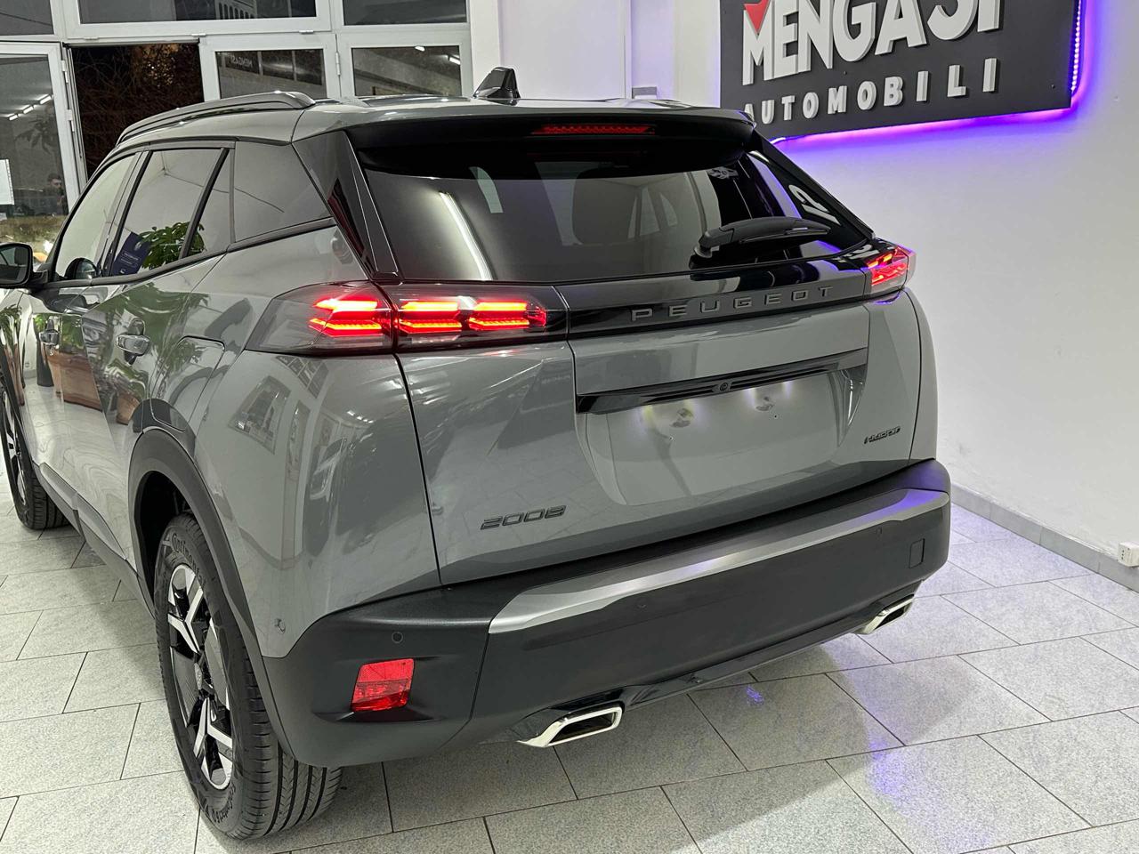 PEUGEOT 2008 Allure Hybrid 145 e-DCS6 - 8