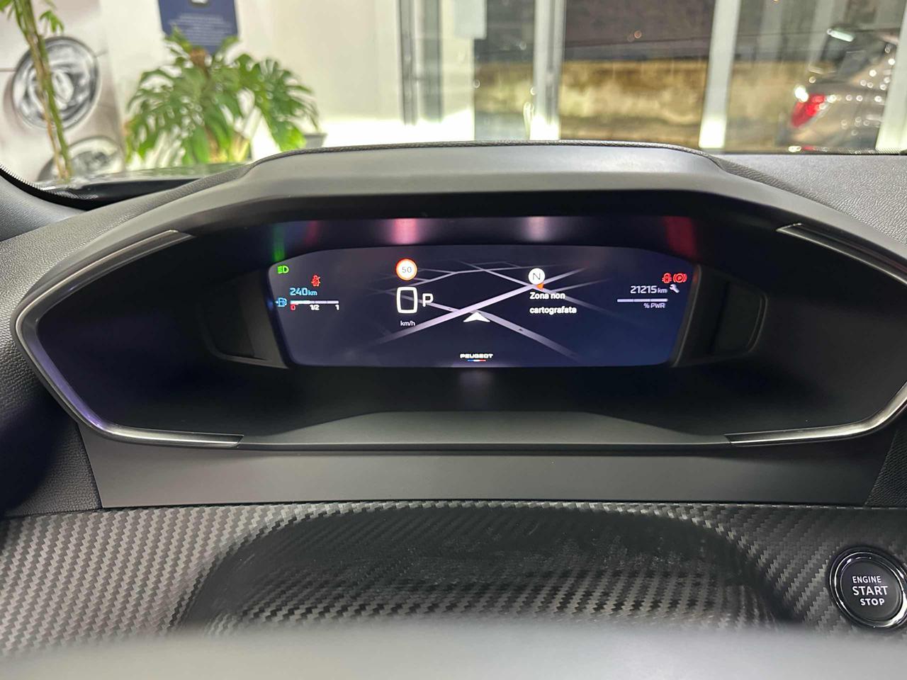 PEUGEOT 2008 Allure Hybrid 145 e-DCS6 - 19