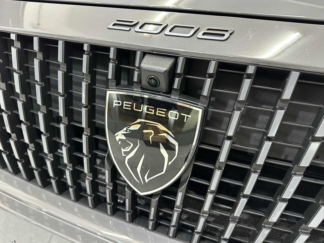 PEUGEOT 2008 Allure Hybrid 145 e-DCS6 - 10