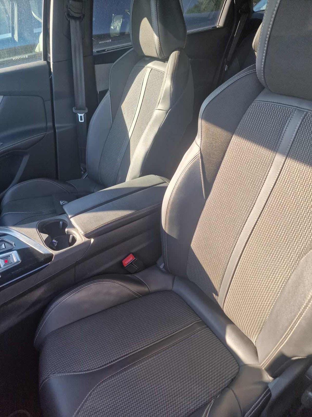 PEUGEOT 5008 GT 130 S&S EAT8 7posti - 6