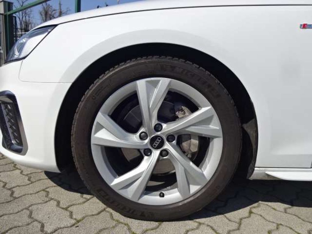AUDI A4 S- line edition quattro 204cv s-tronic IVA ESPOSTA - 6