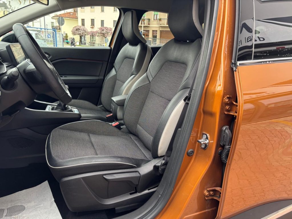 RENAULT Captur TCe 100 CV GPL FAP Intens BICOLOR - 8
