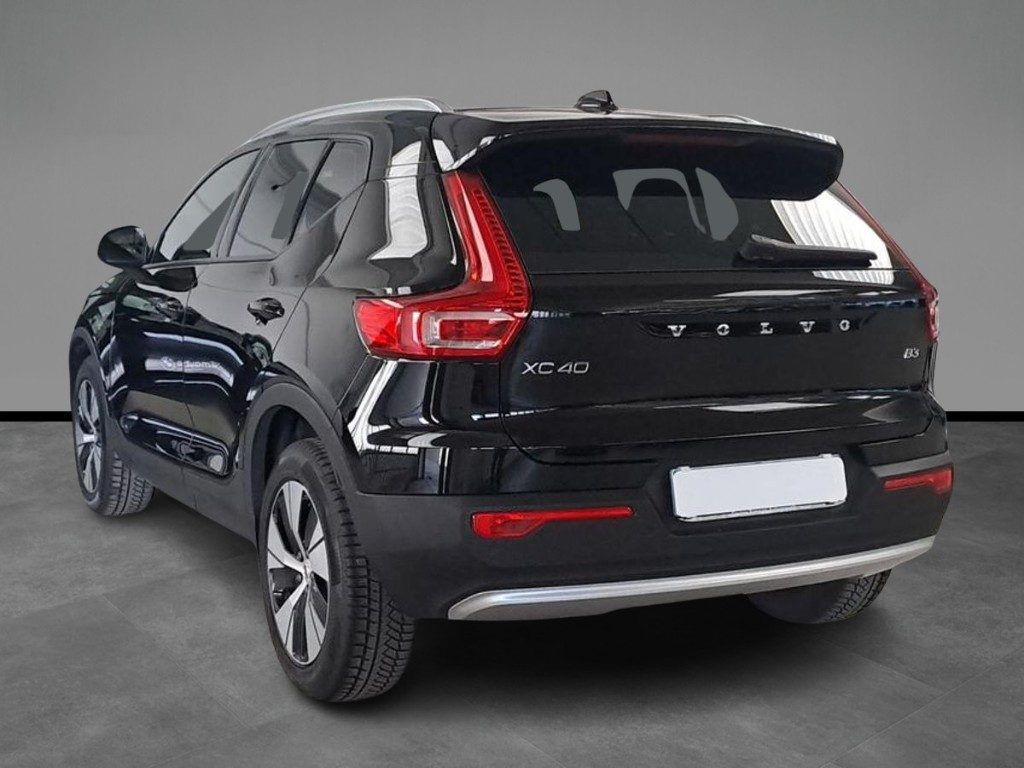 VOLVO XC40 B3 automatico - 3
