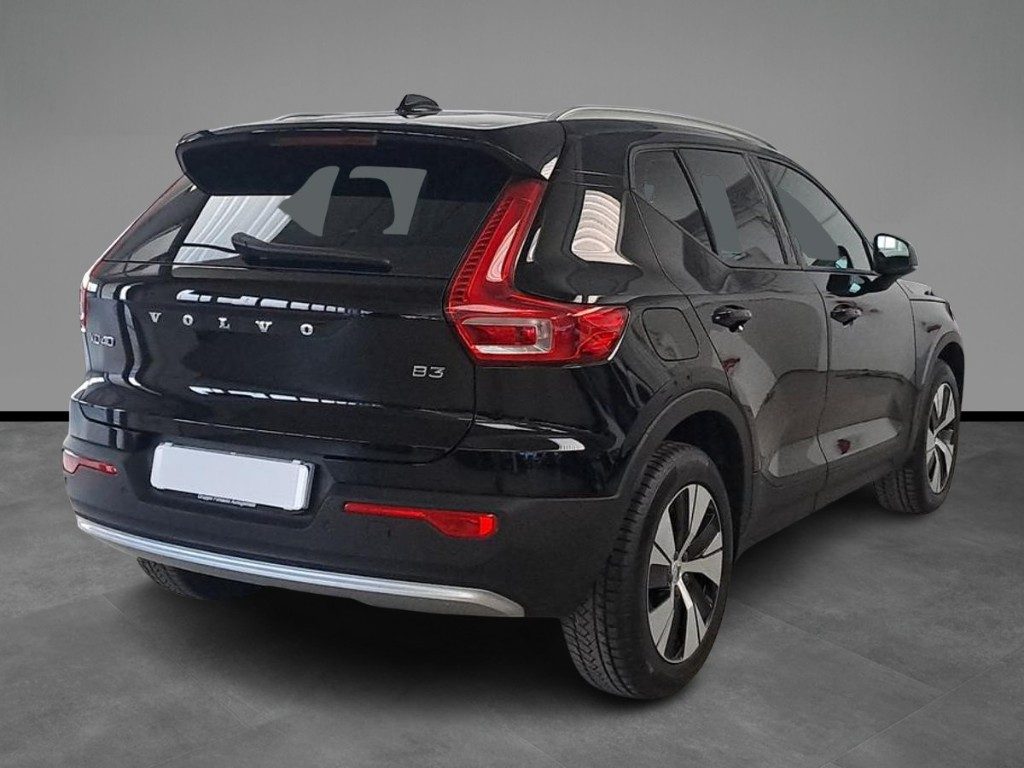 VOLVO XC40 B3 automatico - 14