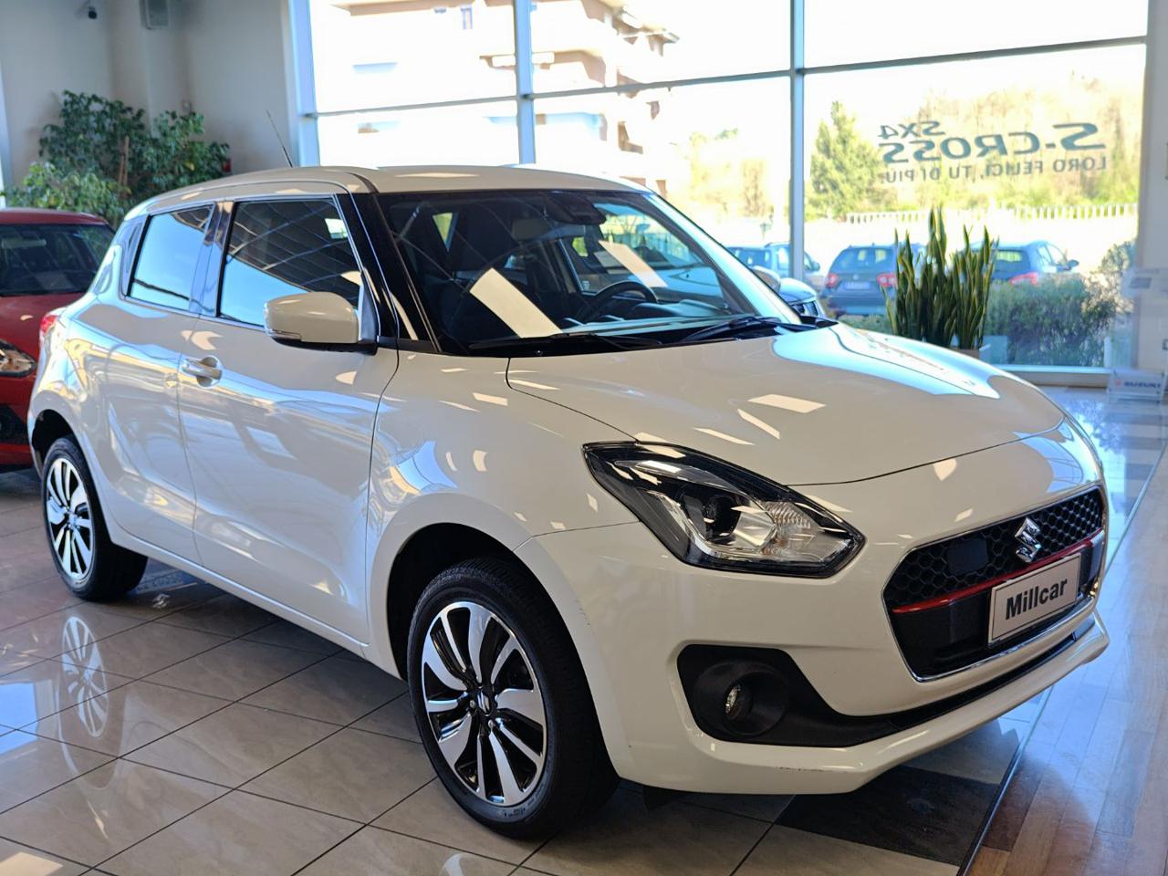 SUZUKI Swift 1.2 Hybrid 4WD AllGrip Top - 4