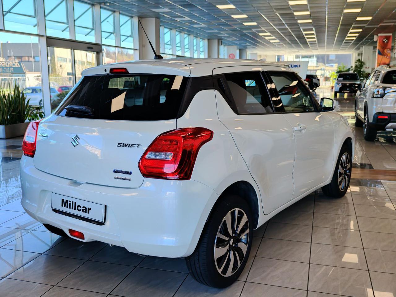 SUZUKI Swift 1.2 Hybrid 4WD AllGrip Top - 3
