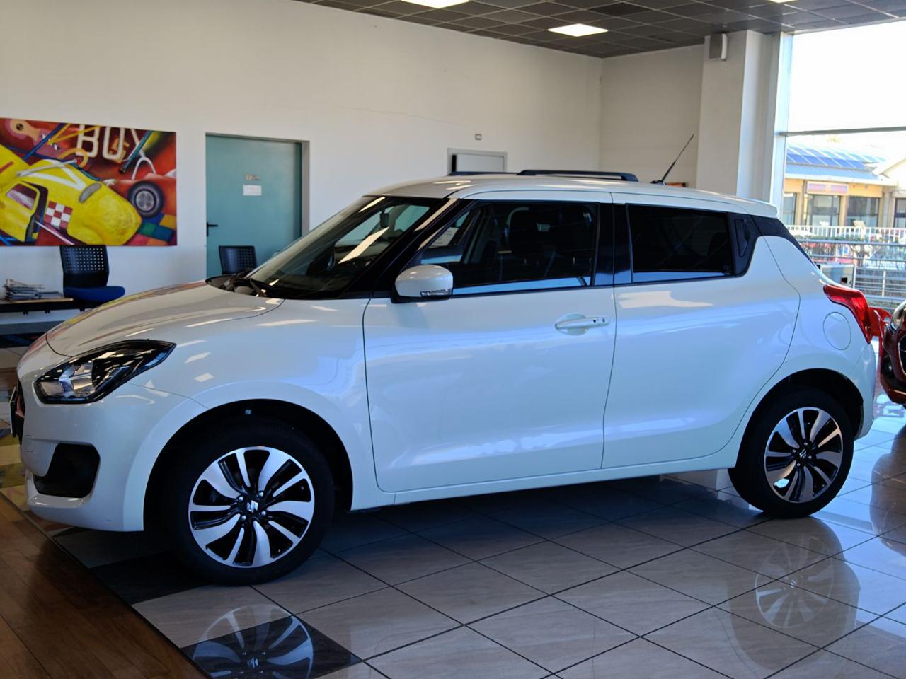 SUZUKI Swift 1.2 Hybrid 4WD AllGrip Top - 2