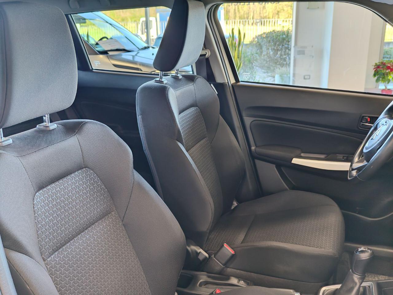 SUZUKI Swift 1.2 Hybrid 4WD AllGrip Top - 15