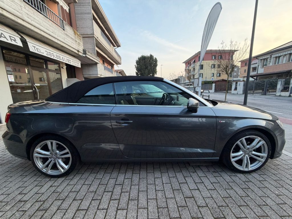 AUDI A3 Cabrio 2.0 TDI AUTOMATICA - 4