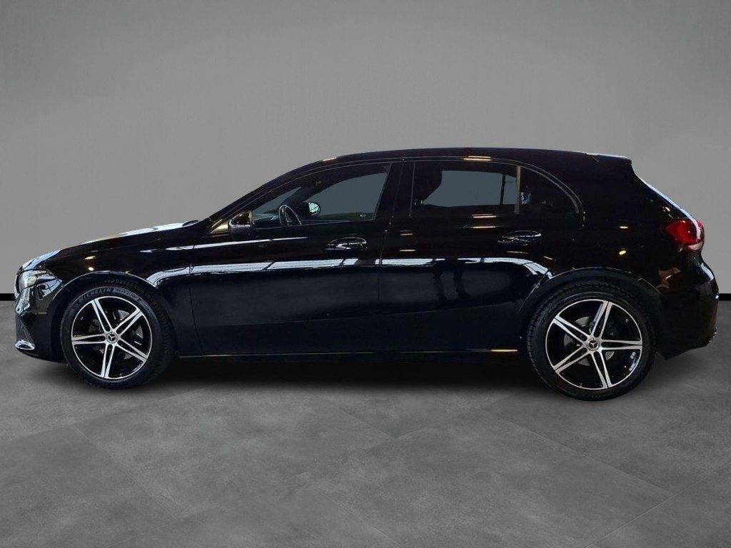 MERCEDES-BENZ A 180 d Automatic AMG Line Premium - 2