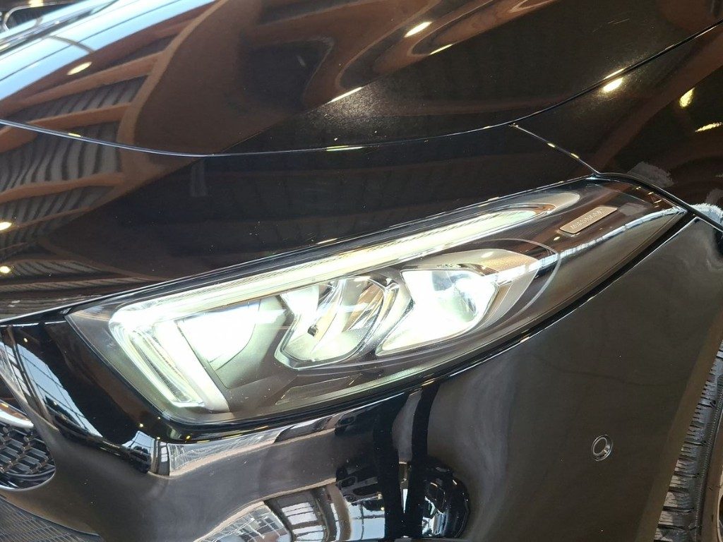 MERCEDES-BENZ A 180 d Automatic AMG Line Premium - 5