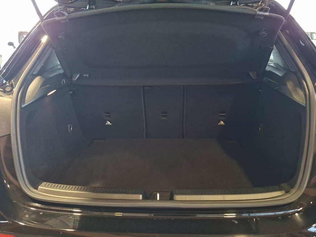 MERCEDES-BENZ A 180 d Automatic AMG Line Premium - 13