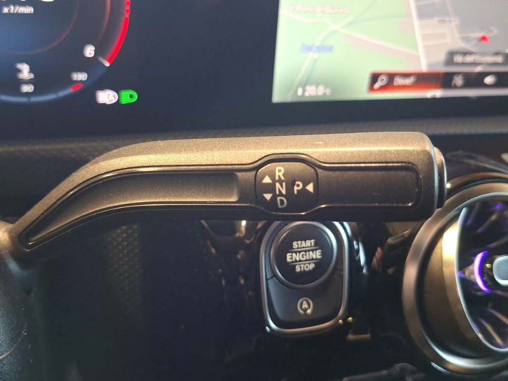 MERCEDES-BENZ A 180 d Automatic AMG Line Premium - 12