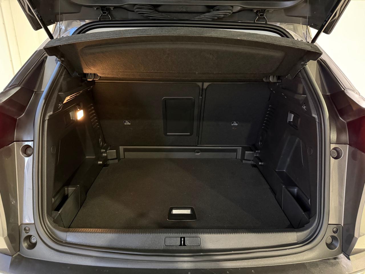 PEUGEOT 3008 BlueHDi 130 S&S Allure Pack - 12