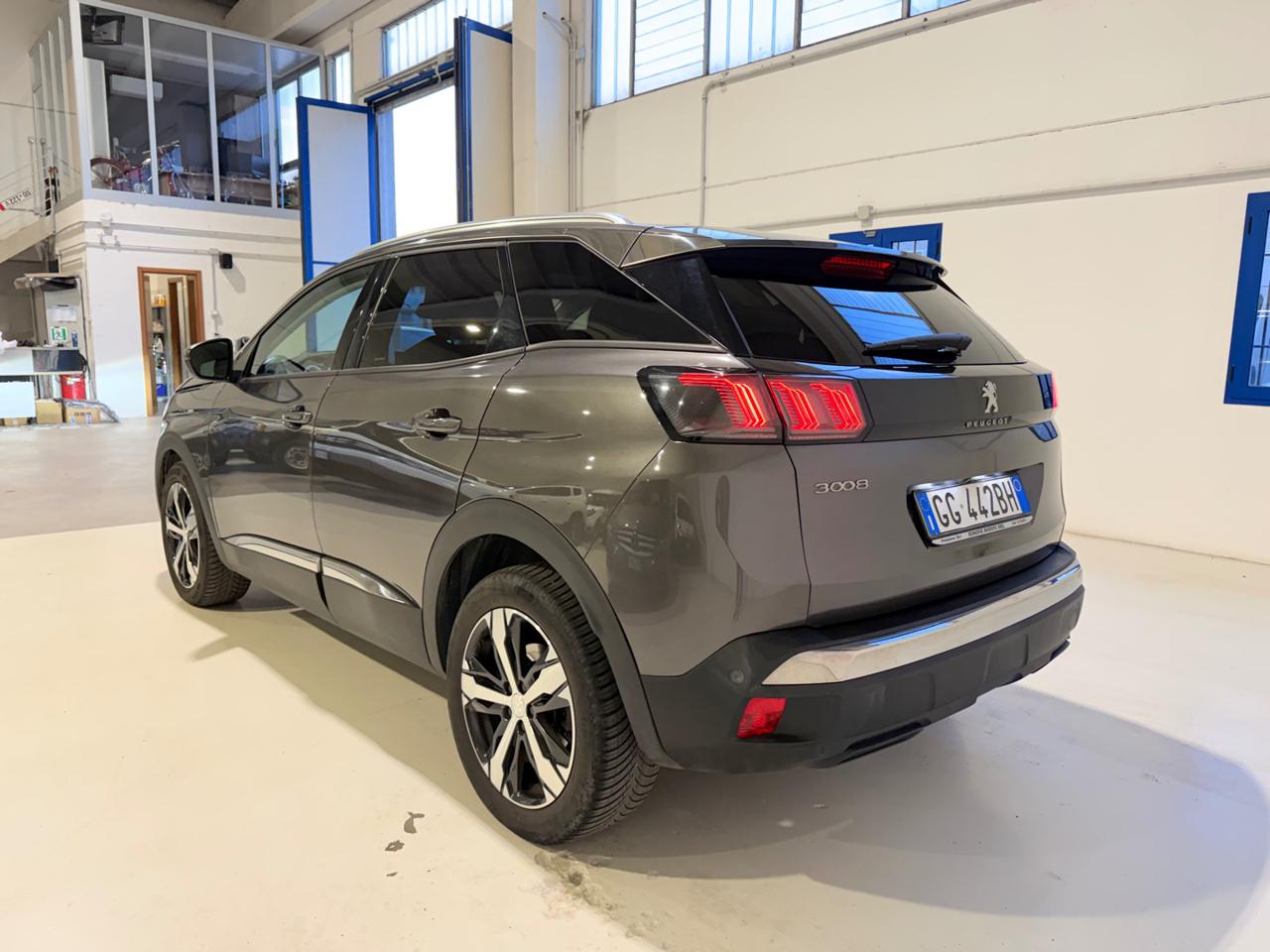 PEUGEOT 3008 BlueHDi 130 S&S Allure Pack - 3