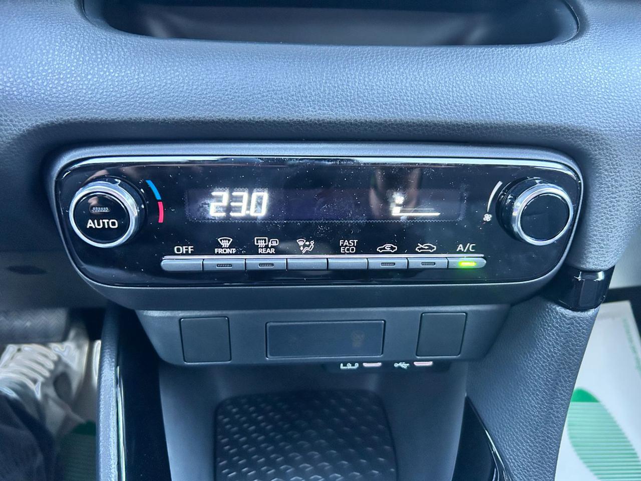 TOYOTA Yaris 1.5 Hybrid 5 porte Trend - 24