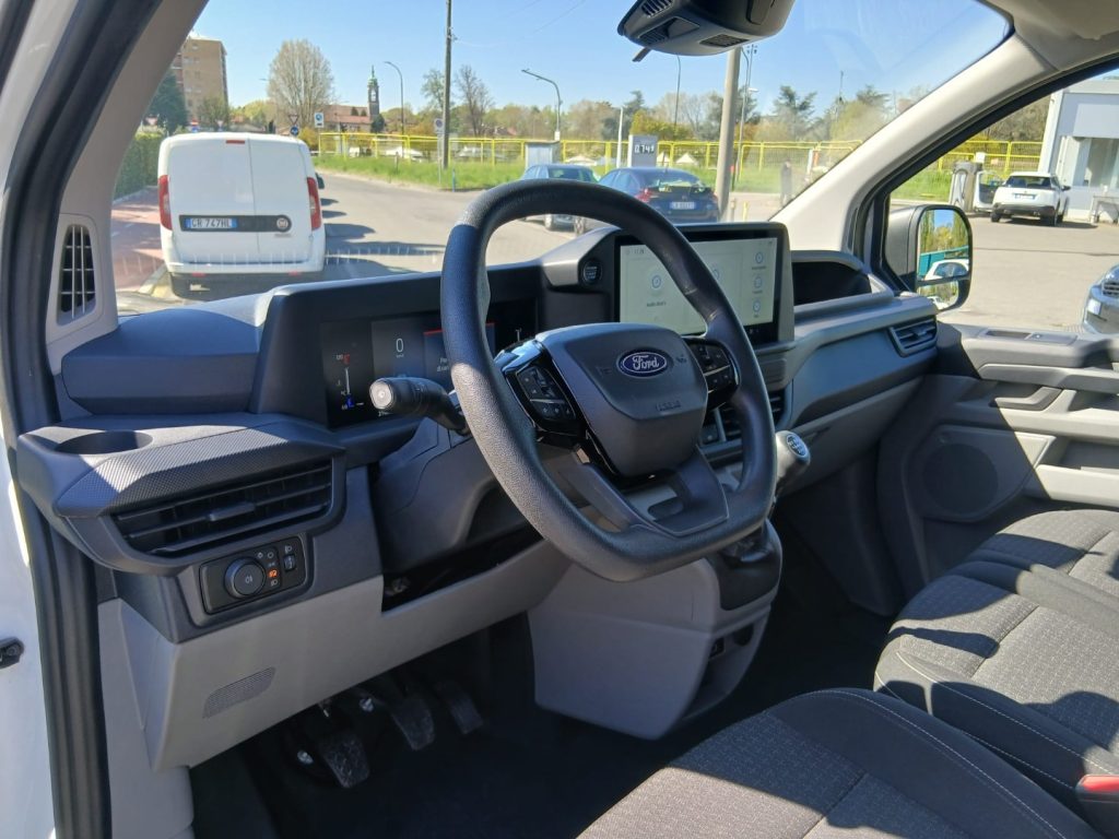 FORD Transit Custom 320 2.0 EcoBlue 136CV PC Furgone Trend - 13