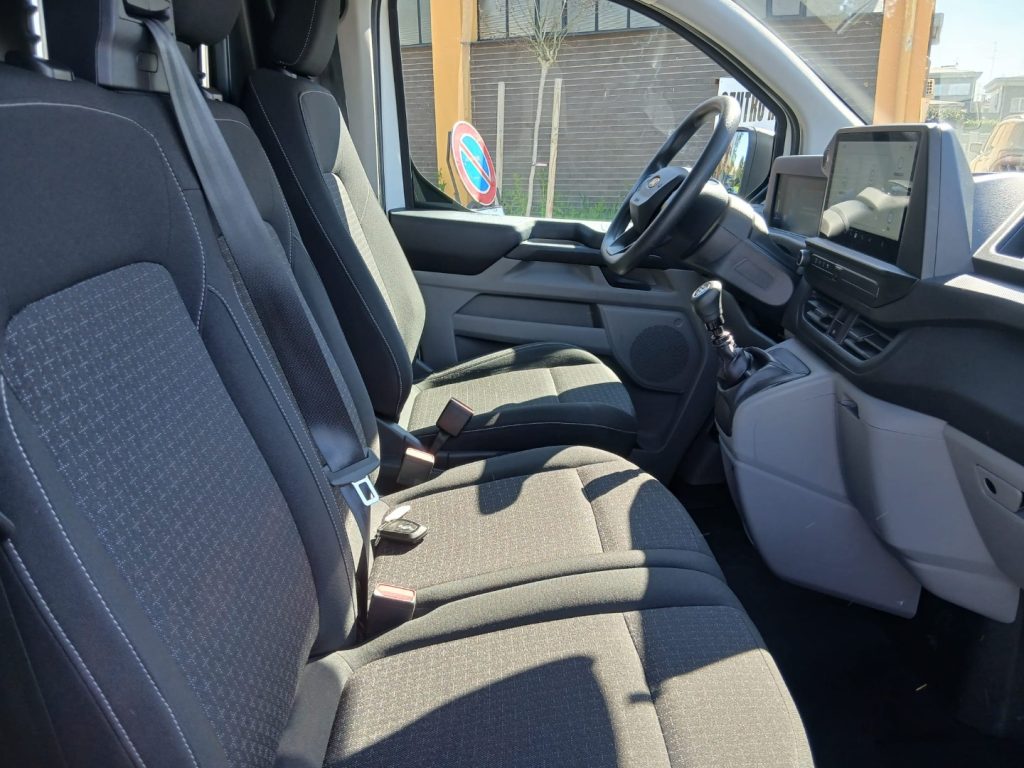 FORD Transit Custom 320 2.0 EcoBlue 136CV PC Furgone Trend - 14