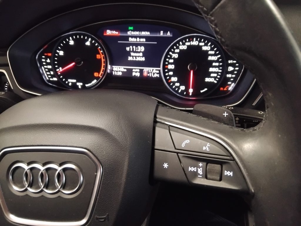 AUDI A4 Avant 30 TDI 2.0 S tronic Business MHEV - 21