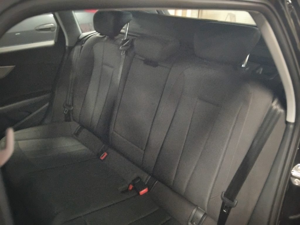 AUDI A4 Avant 35 TDI S tron. Business Advanced MHEV 163 HP - 8