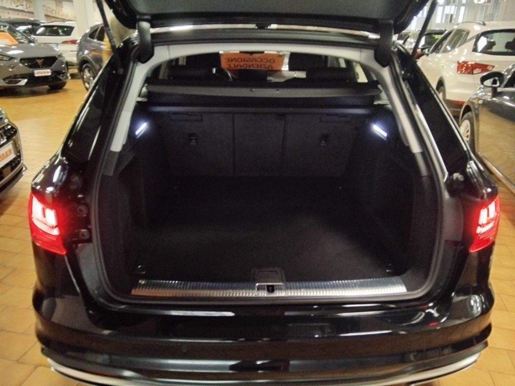 AUDI A4 Avant 35 TDI S tron. Business Advanced MHEV 163 HP - 9